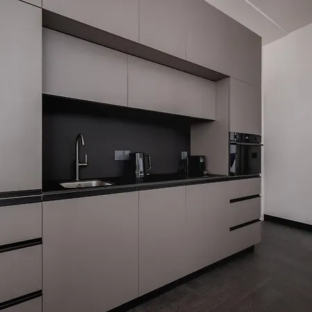 Apartment Stylish Ideal For Remote Work By Renters