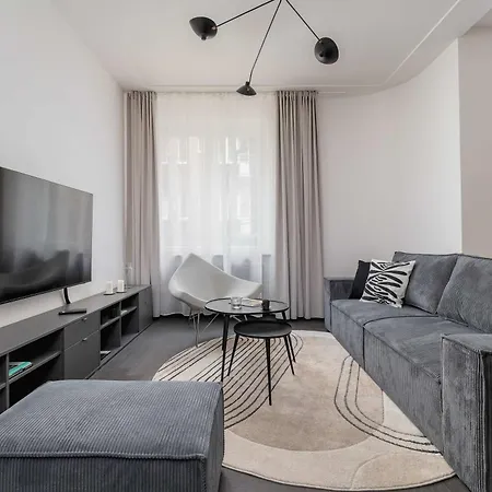 Апартаменты Stylish Ideal For Remote Work By Renters