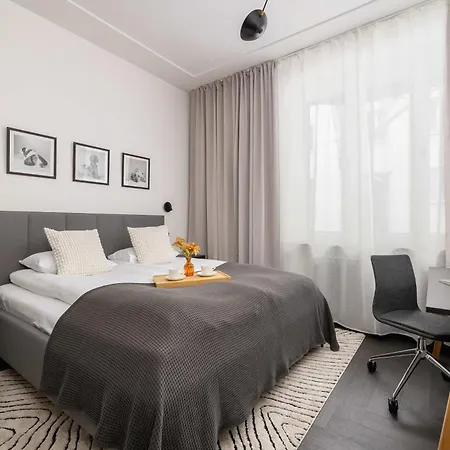 Stylish Ideal For Remote Work By Renters Апартаменты Катовице
