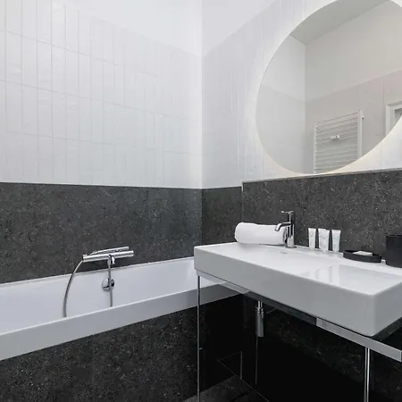Stylish Ideal For Remote Work By Renters *