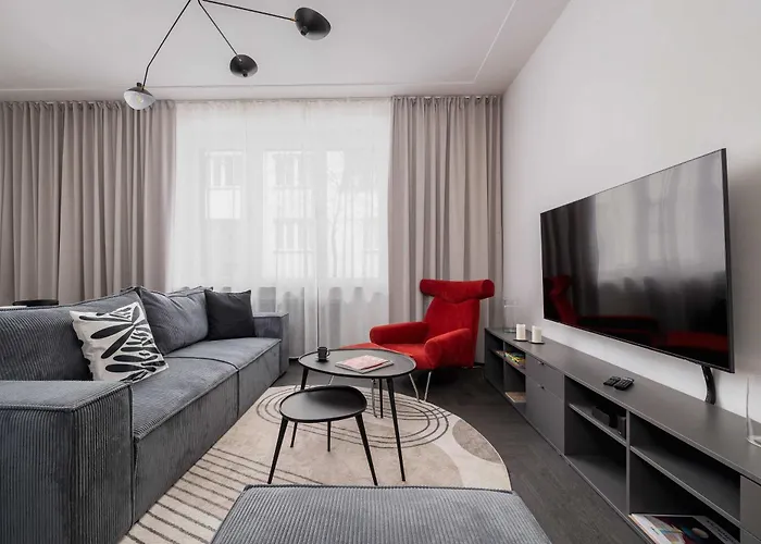 Stylish Ideal For Remote Work By Renters Apartment Kattowitz